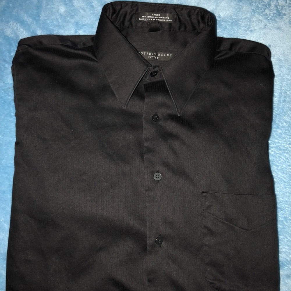 Men’s Black Fitted Dress Shirt